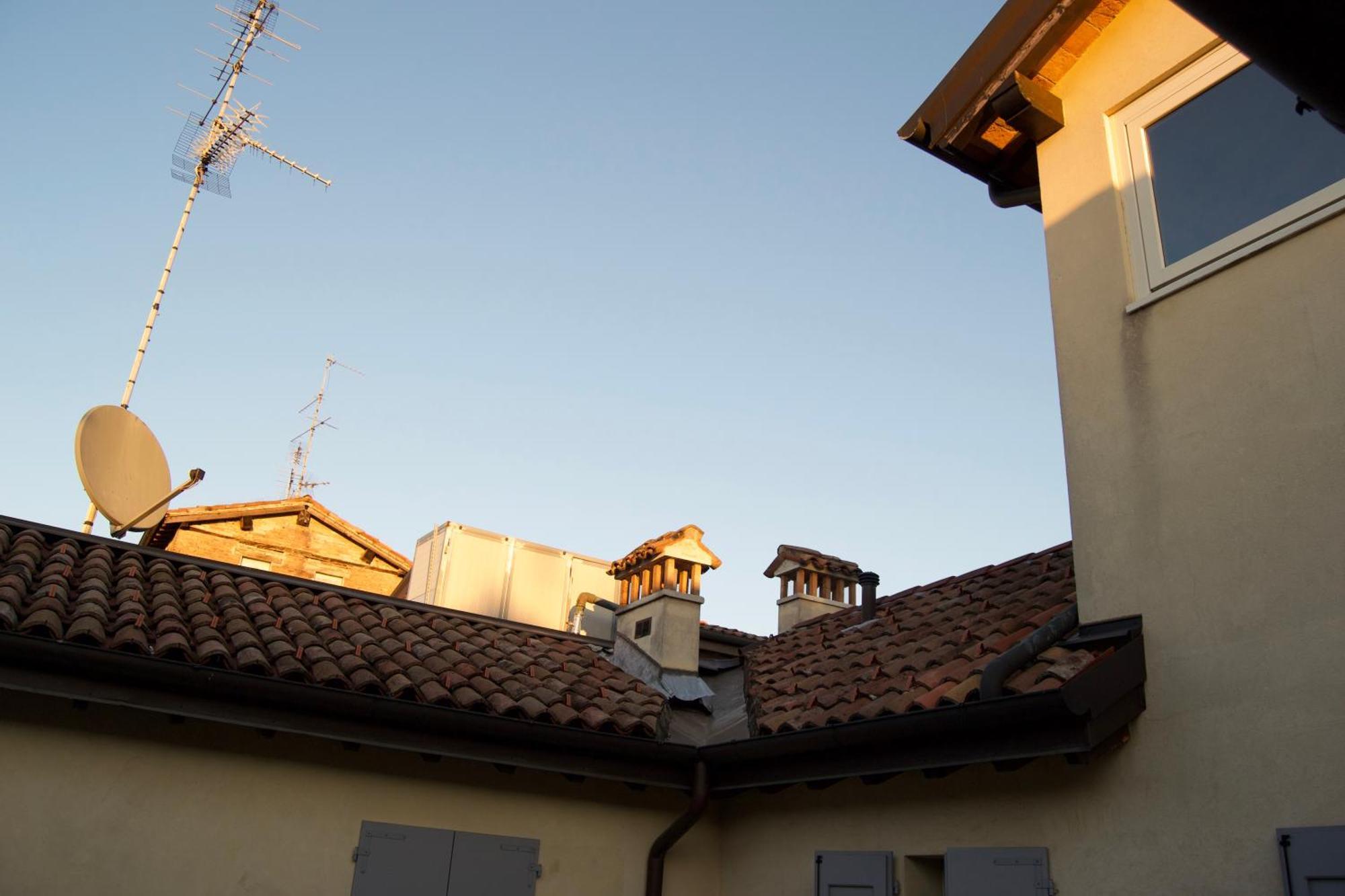 Casa Viola, Deliziosa Mansarda In Centro Storico Apartment Modena Exterior foto