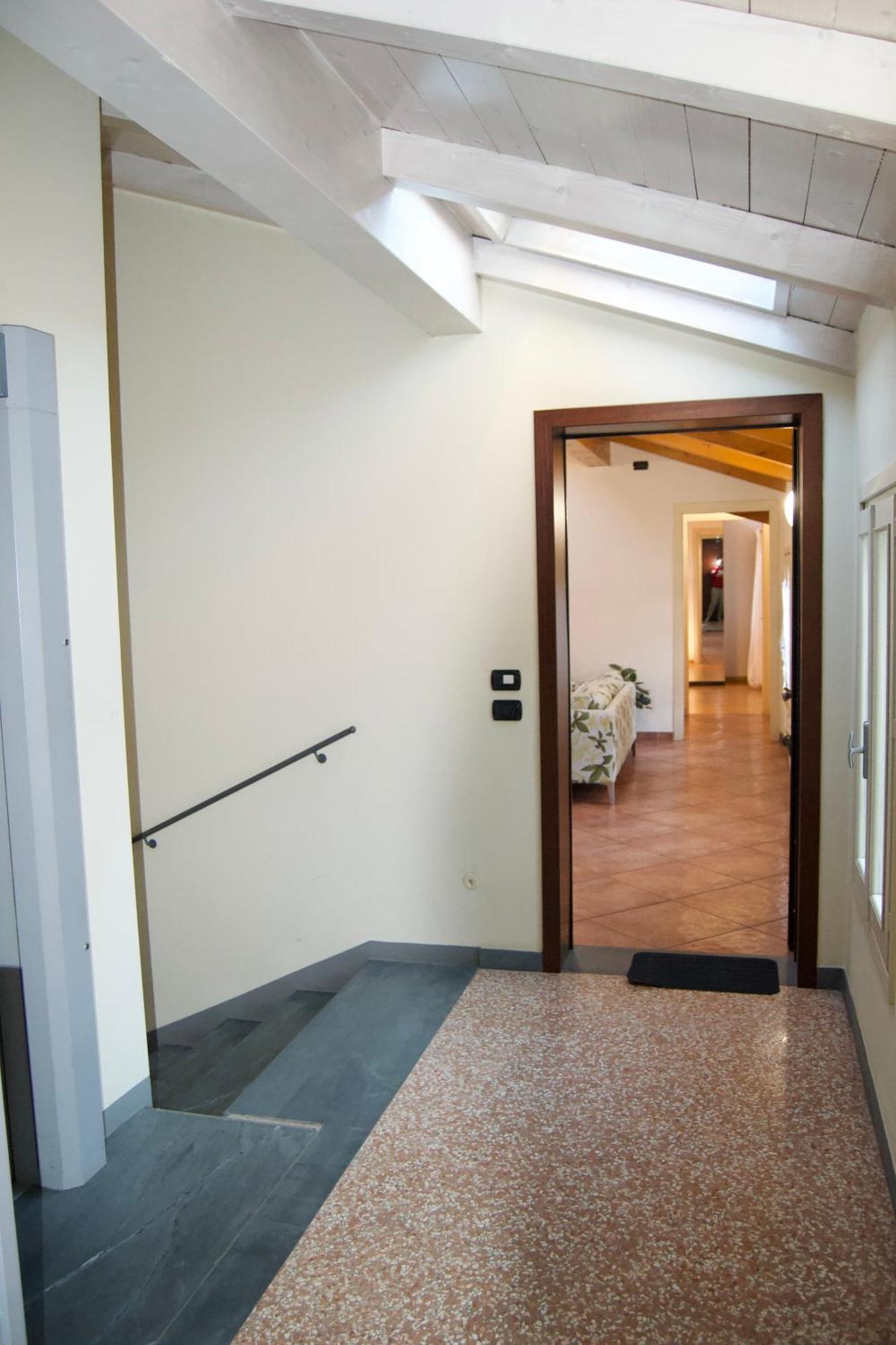 Casa Viola, Deliziosa Mansarda In Centro Storico Apartment Modena Exterior foto